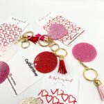 5cm Personalized Round Glitter Acrylic Keychain - Image 7
