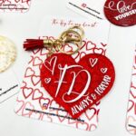 8cm Personalized Glitter Heart Acrylic Keychain - Image 2